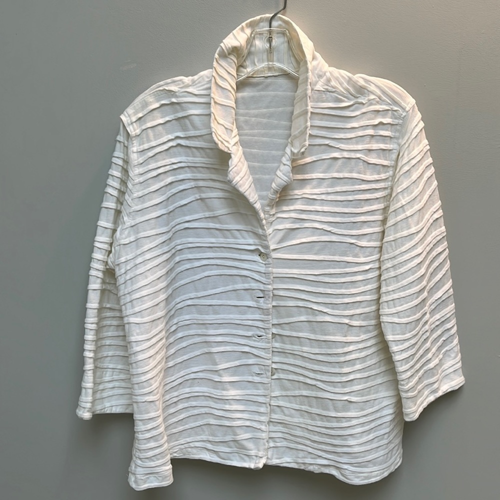 Jill McGowan white cotton Deb jacket.  Excellent condition- size L
